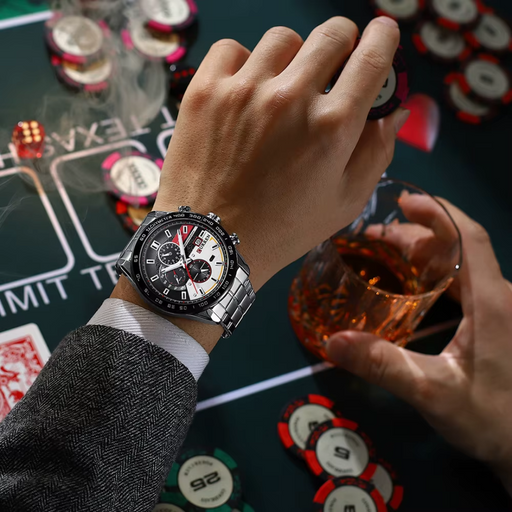 Relógio Masculino Curren Poker 45mm Acabamento Polido