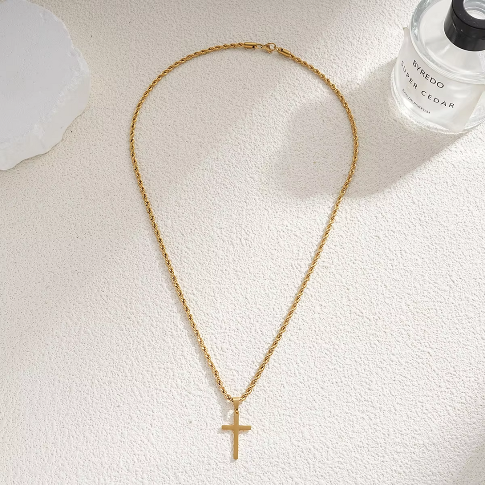 Corrente Elegante com Crucifixo