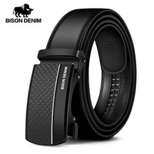 Cinto Elegante em Couro com Fivela Personalizada