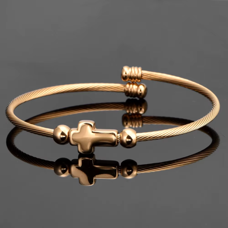 Bracelete Minimalista com Crucifixo