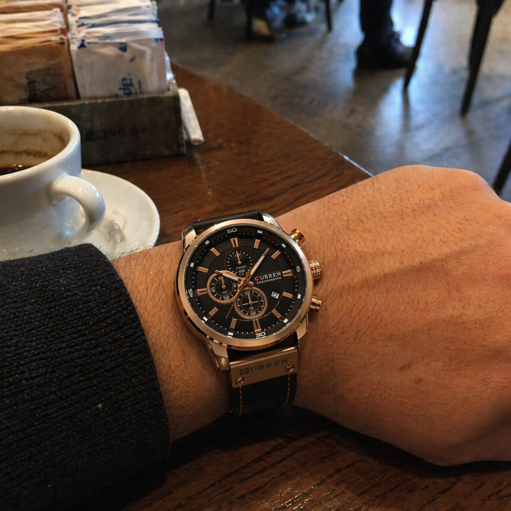 Relógio Deluxe Cronógrafo Dourado com Pulseira de Couro